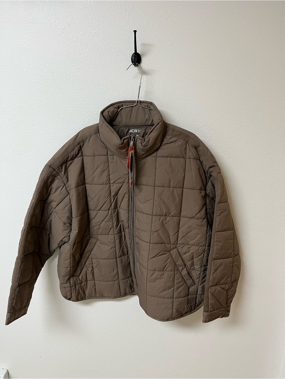 Roxy Quilted Puffer Jacket in Taupe women’s size XXL
